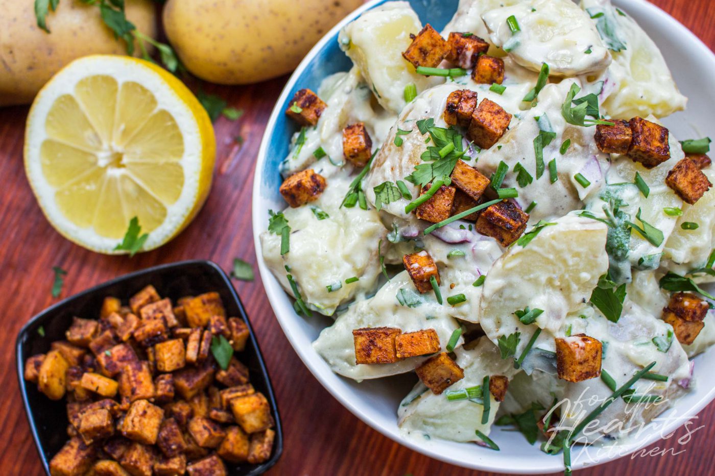 Sommerlicher veganer Kartoffelsalat mit Zitronen-Joghurtdressing und ...