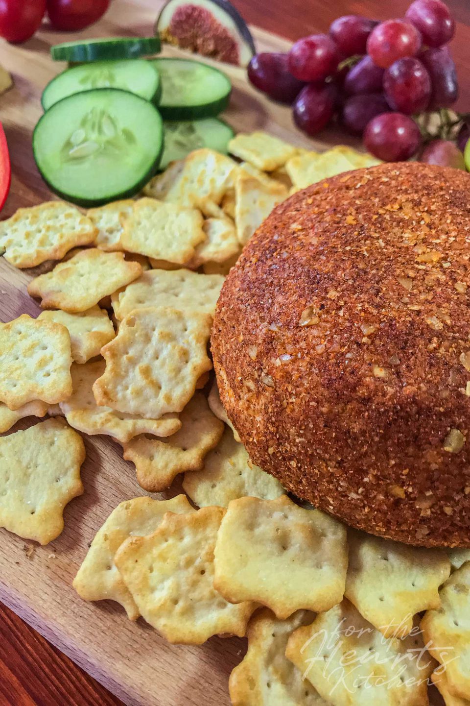 Spicy vegan Jalapeño Cheese Ball im feurigen Walnussmantel – Die feurig ...