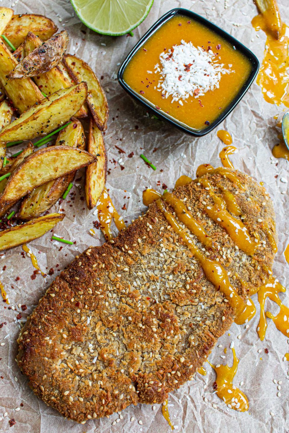 Seitan Schnitzel mit Kokos-Sesam-Kruste und fruchtiger Mango-Curry ...