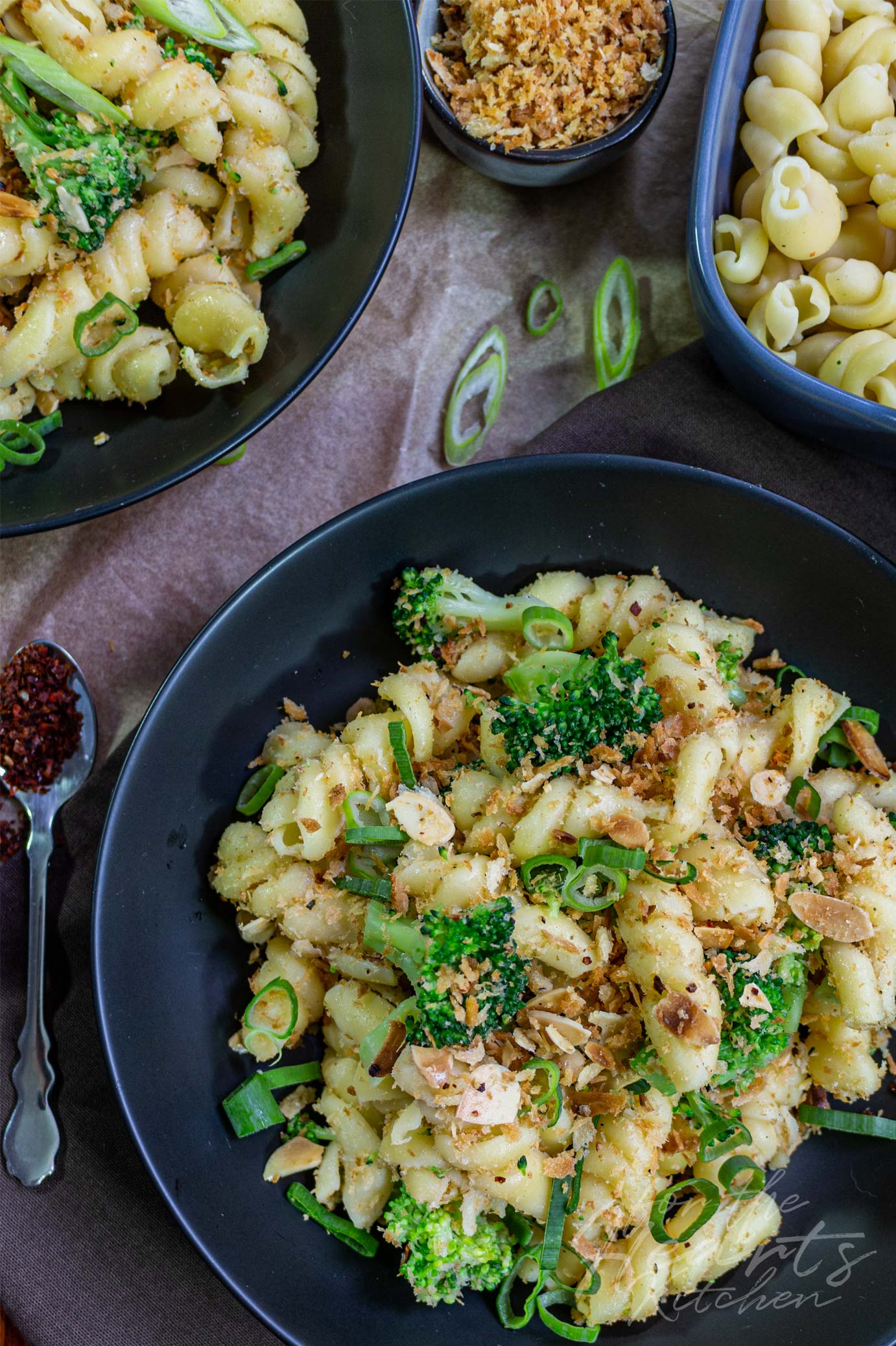 Brokkoli Pasta mit Panko Mandel Bröseln