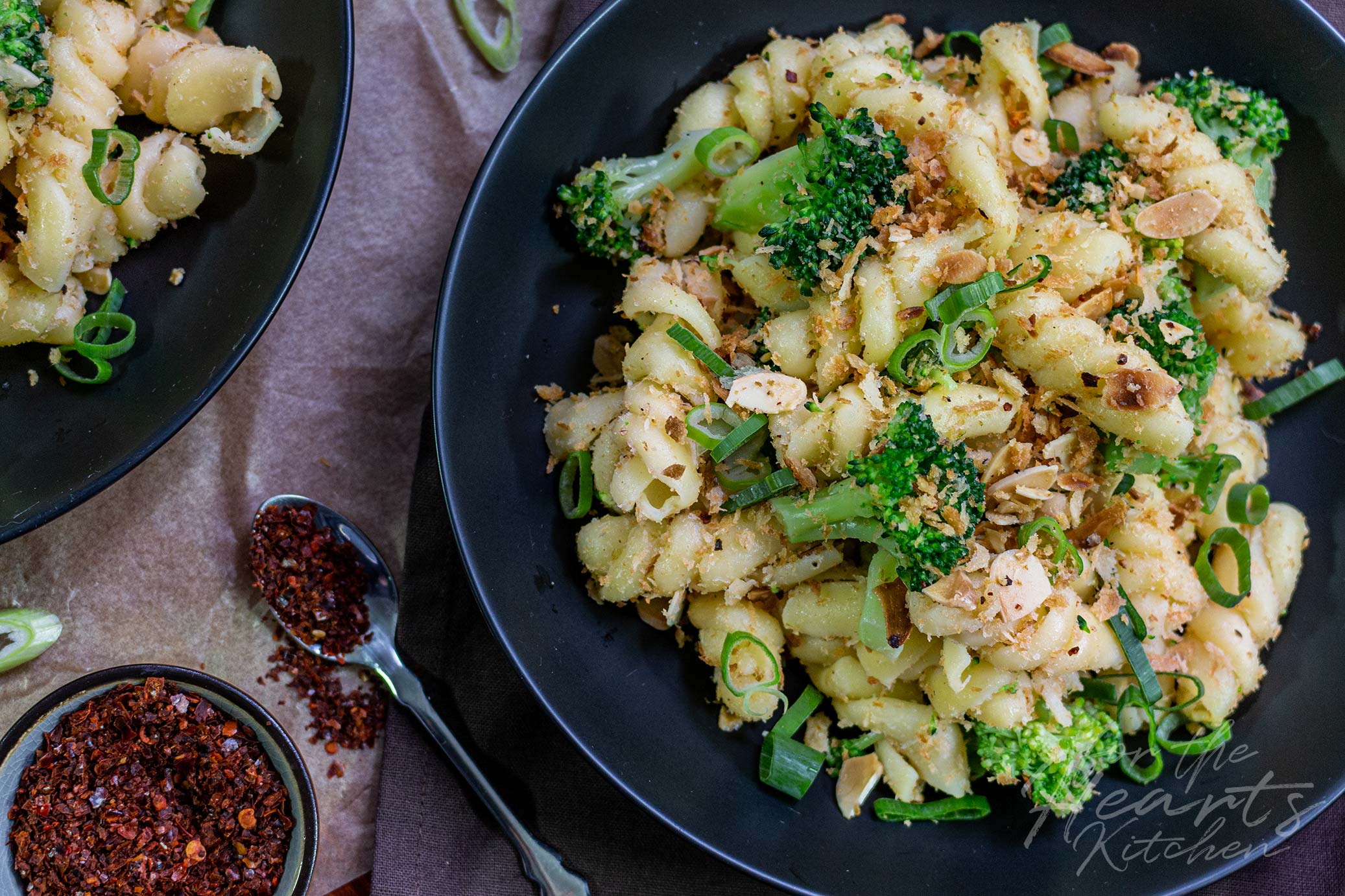 Brokkoli Pasta mit Panko Mandel Bröseln - for the Hearts Kitchen | die ...