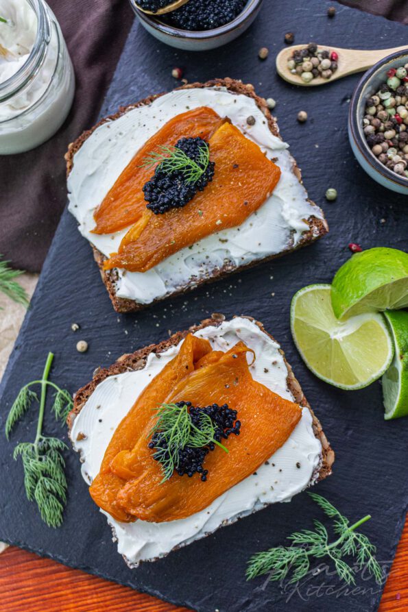 Paprikalachs Veganer Räucherlachs aus Paprika for the Hearts Kitchen die Küche mit Herz