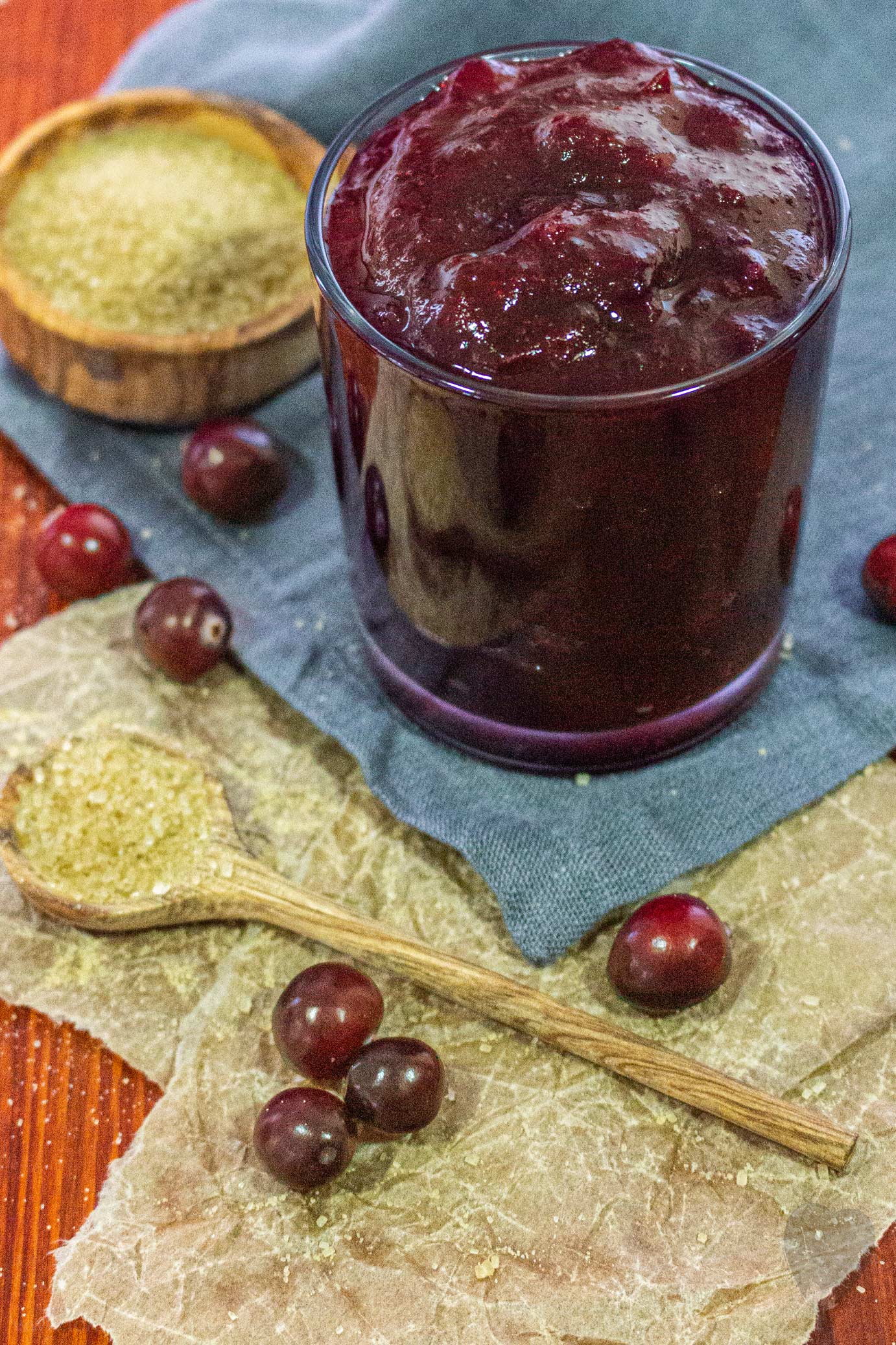 Einfaches Kompott aus Cranberrys