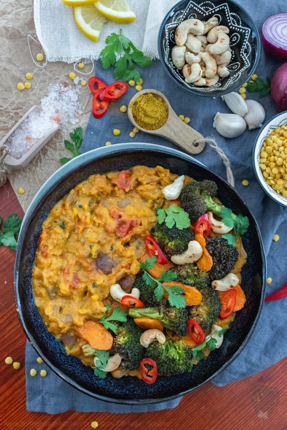 Indisches Linsen-Dal mit geröstetem Masala Gemüse - for the Hearts ...